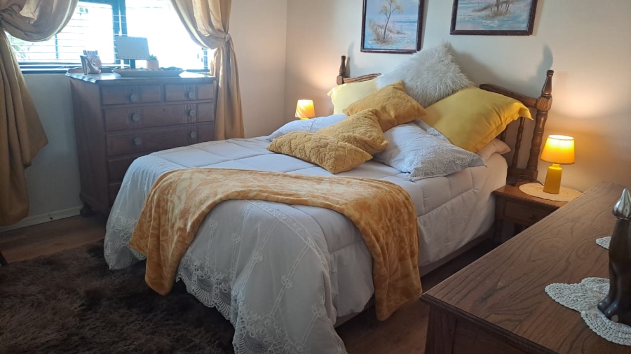 3 Bedroom Property for Sale in Loucharmante Western Cape